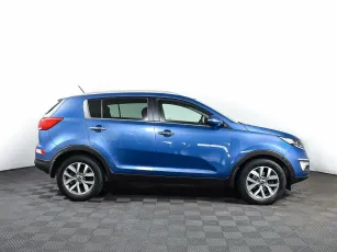 Kia  4