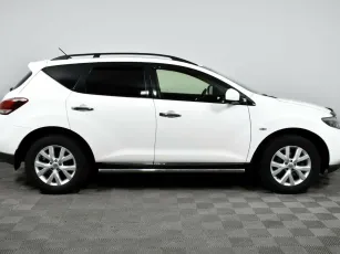 Nissan  4