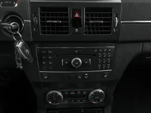 Mercedes-Benz  13