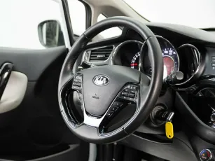 Kia  6