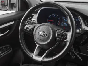 Kia  10