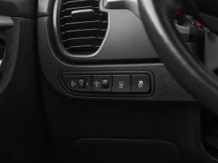 Kia  14