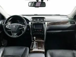 Toyota  8