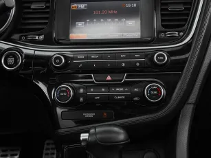 Kia  17