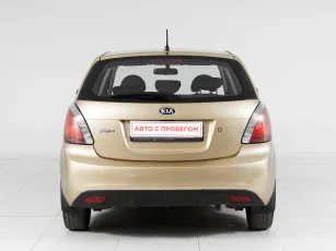 Kia  6