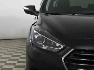 Hyundai  7