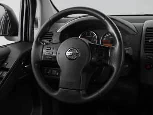 Nissan  10