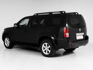 Nissan  4