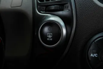 Hyundai  16