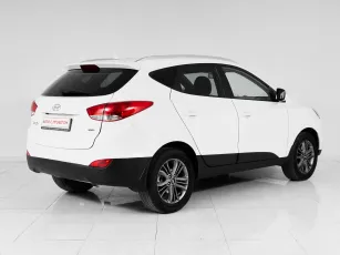 Hyundai  6