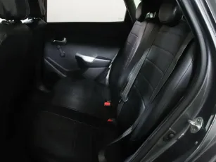 Kia  11