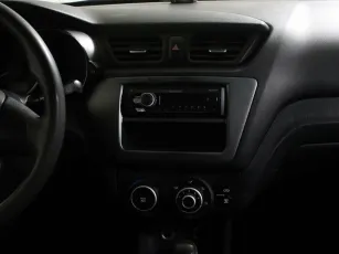 Kia  9