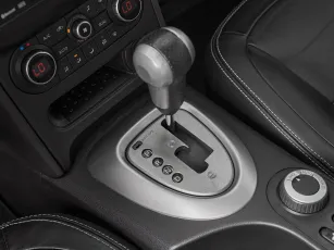 Nissan  16