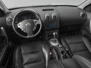 Nissan  7