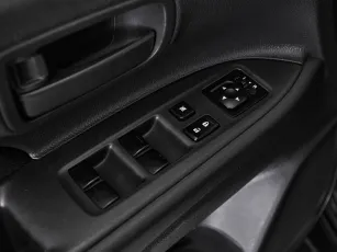 Mitsubishi  10