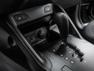 Hyundai  12