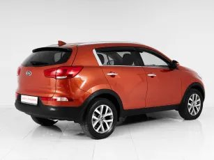Kia  6