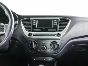 Hyundai  8