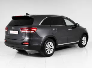 Kia  6