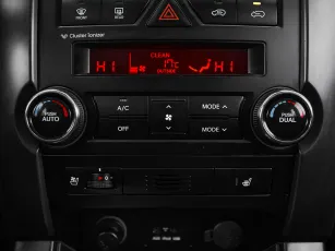 Kia  15