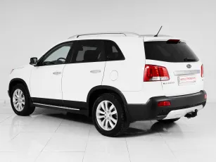 Kia  4