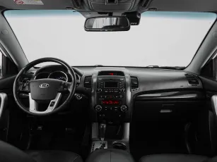Kia  8