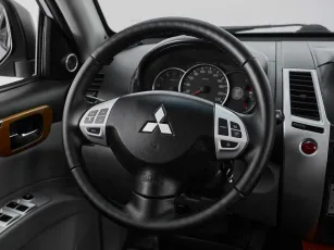 Mitsubishi  10