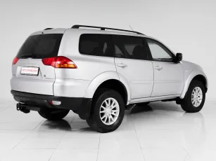 Mitsubishi  6