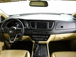 Kia  10
