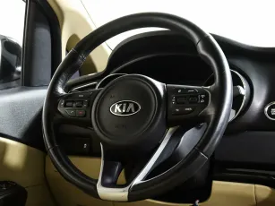 Kia  12