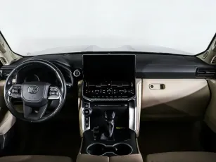 Toyota  11