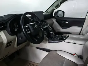 Toyota  12