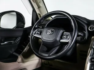 Toyota  13