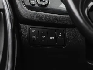 Kia  12