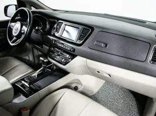 Kia  7