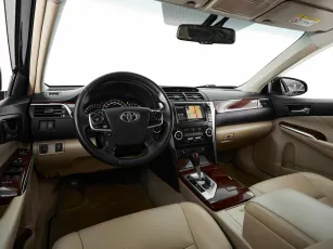 Toyota  9