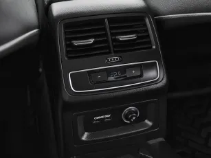 Audi  25