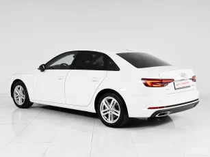 Audi  4