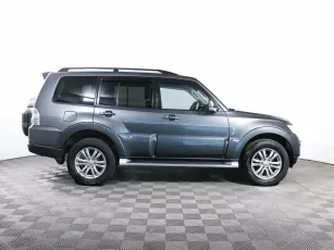 Mitsubishi  4