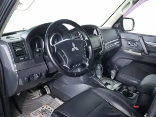 Mitsubishi  9