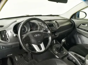 Kia  10