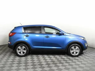 Kia  4