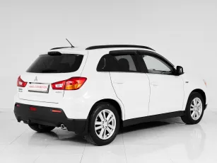 Mitsubishi  6