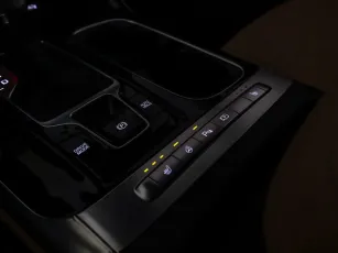 Kia  11