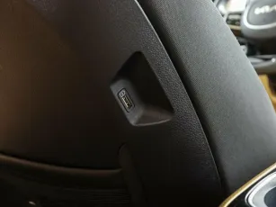 Kia  12