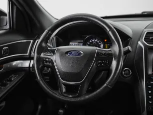 Ford  10