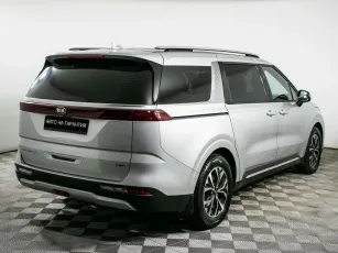 Kia  3