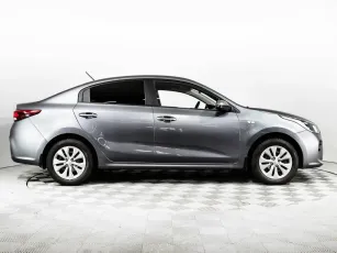 Kia  4