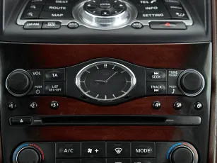 Infiniti  18