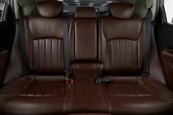 Infiniti  19